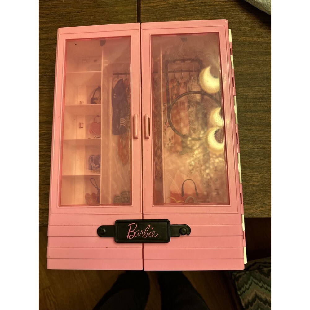 2018 Mattel Barbie Closet / Carrying Case. No Clothes Very Good Cond